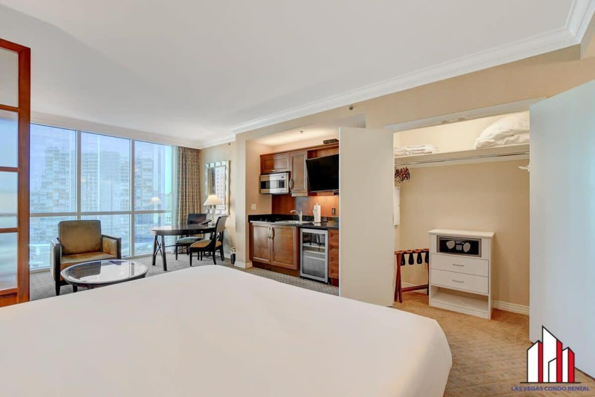 Mgm Signature-15-709 Strip View Jacuzzi Studio Las Vegas Buitenkant foto