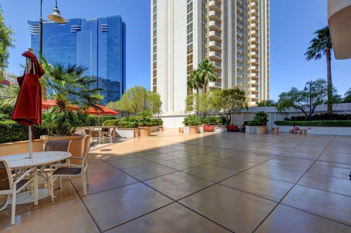 Mgm Signature-15-709 Strip View Jacuzzi Studio Las Vegas Buitenkant foto